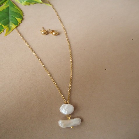 CADENA CON DIJE EN  PERLAS CULTIVADAS