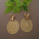 ARETES REDONDOS CON  MARIPOSAS