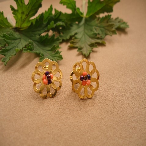 ARETES FLORES TEJIDAS
