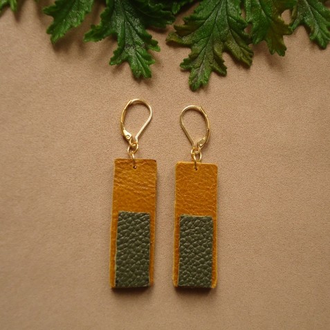 ARETES LARGOS EN CUERO