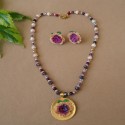 COLLAR EN PIEDRAS NATURALES Y AMERO